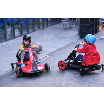 SZYBKI DRIFTUJĄCY GOKART, BLUETOOTH, ŚWIATŁA NOWOŚĆ/BDQ-8108