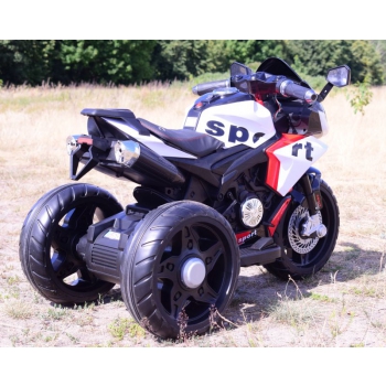MEGA MOTOR 3 KOŁOWY SPORT, DWA SILNIKI , MIĘKKIE KOŁA, MIĘKKIE SIEDZENIE, GAZ W MANETCE/FB6886