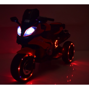 DUŻY MOTOR ŚCIGACZ  STRONG 2 EXCLUSIVE, ŚWIECĄCE KOŁA/HLX2018