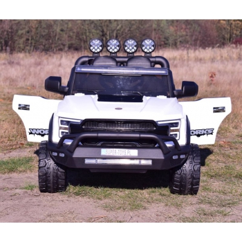 MEGA JEEP  WORKS SIX 4X4, 2 X 12V  MĘKKIE KOŁA, MIĘKKIE SIEDZENIE/JC003