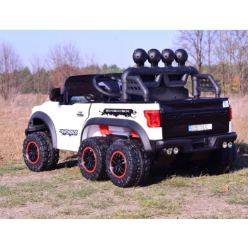 MEGA JEEP  WORKS SIX 4X4, 2 X 12V  MĘKKIE KOŁA, MIĘKKIE SIEDZENIE/JC003