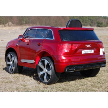 ORYGINALNE   AUDI Q7 W NAJLEPSZEJ WERSJI, LAKIER/ 2188