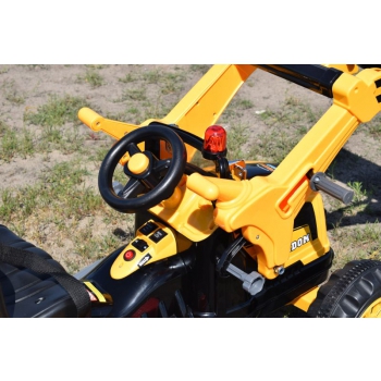 MOCNY TRAKTOR Z ŁYŻKĄ KINGDOM 12V  DWIE PRĘDKOŚCI/JS328A