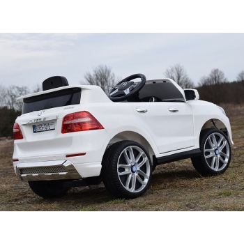 MERCEDES ML350 AMG TRZY SILNIKI, FUNKCJA BUJANIA,MIĘKKIE KOŁA, MIĘKKIE SIEDZENIE, MOCNY/ML350