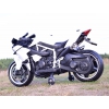 SUPER ŚCIGACZ 12 V, NOWOCZESNA  BRYŁA, ŚWIECĄCE KOŁA, GAZ W MANETCE, DWA SILNIKI/MOTOR-H