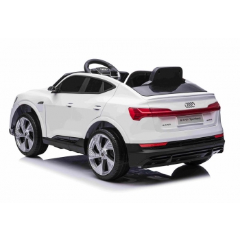 AUTO NA AKUMULATOR AUDI E-TRON SPORTBACK NAJLEPSZA WERSJA/QLS6688