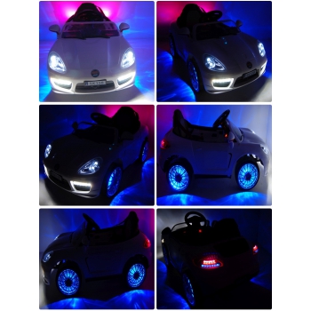AUTO ROADSTER EXCLUSIVE Z ŚWIECĄCYMI KOŁAMI/SX158