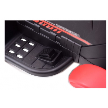 WIELKI TRAKTOR NA AKUMULATOR Z PRZYCZEPĄ 