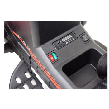 WIELKI TRAKTOR NA AKUMULATOR Z PRZYCZEPĄ 