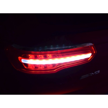 MERCEDES GLC 63S LICENCJA, 4X4, 2x12V, WALIZKA, MIĘKKIE KOŁA EVA, MIĘKKIE SIEDZENIE, LAKIER POLEROWANY, FULL OPCJA/XMX608