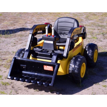 WIELKI SPYCHACZ  - LOADER NEW HOLLAND  NA AKUMULATOR, PILOT/XMX626